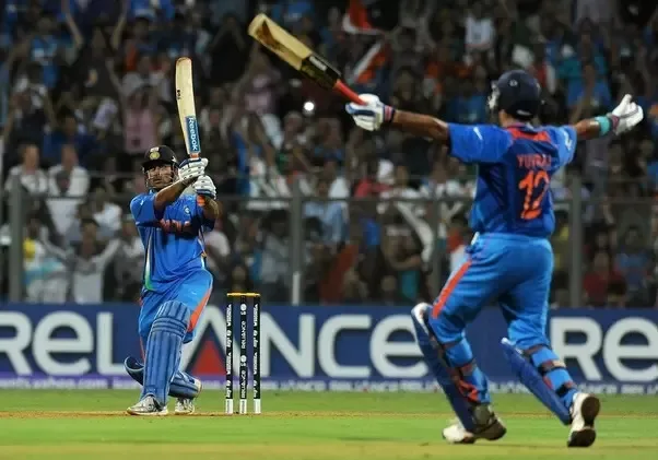 India 2011 World Cup Finish by Dhoni