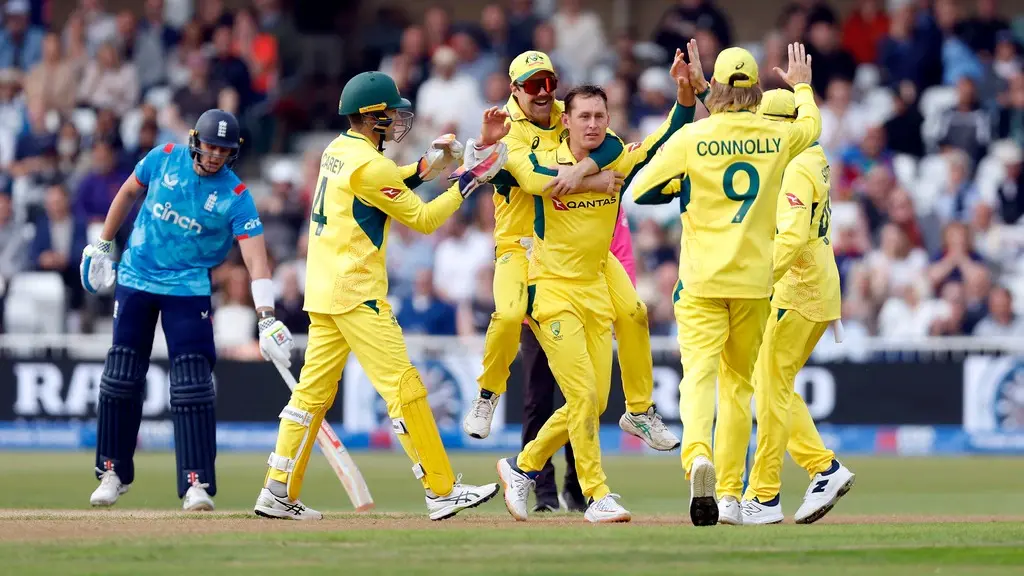 Marnus Labuschangne and Australian team after winning the 2nd ODI vs England 2024 